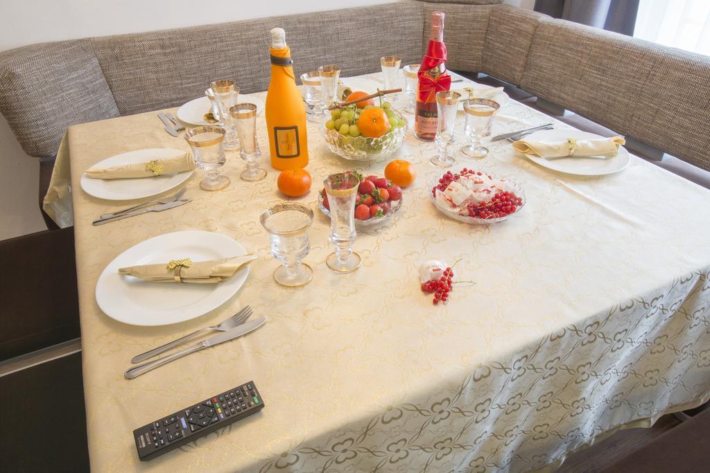 Golden Gapa Central Apartment 4 ガルミッシュ・パルテンキルヒェン 部屋 写真
